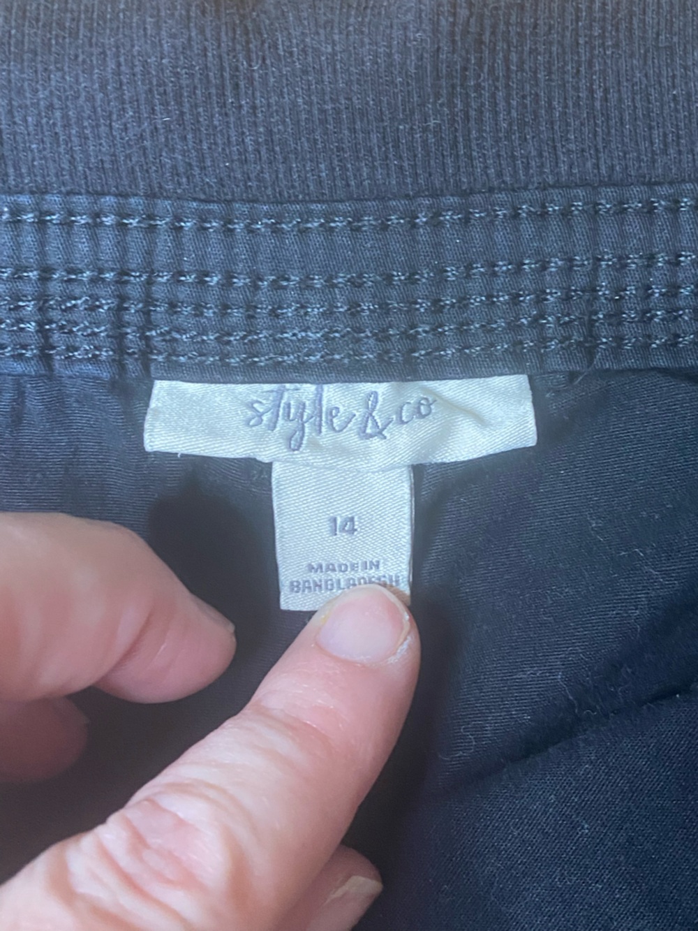 Style & Co 14 Black Cargo Pants - Picture 9 of 12